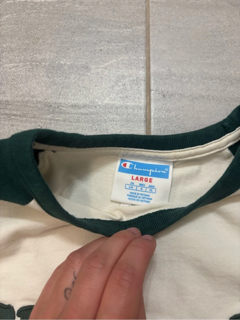 Champion Raglan T-Shirt - Picture 5 of 6